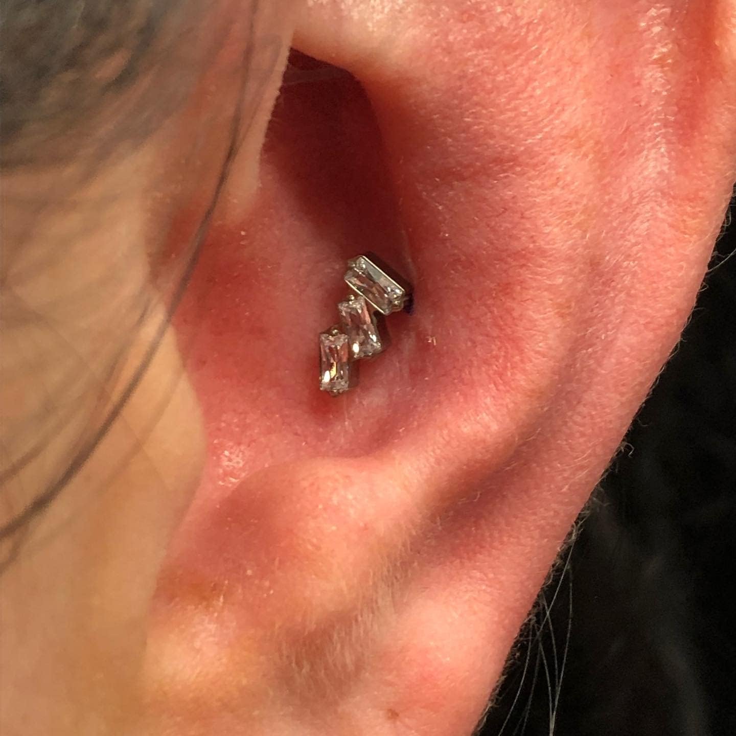 1PC 16G Gold Cartilage Earring ASTM F136 Titanium Piercing Jewelry for Tragus Helix - QIAO CrystalQIAO CrystalQIAO Crystal