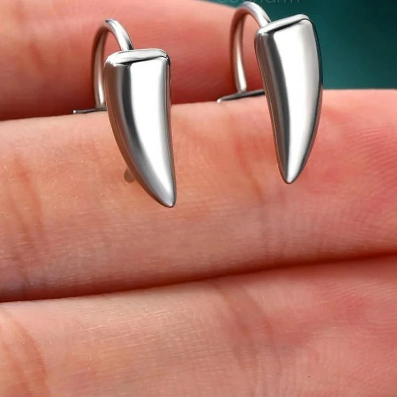 4PCS Fake Lip Ring Vampire Teeth Ring, Adjustable Lip Piercing Non-Piercing