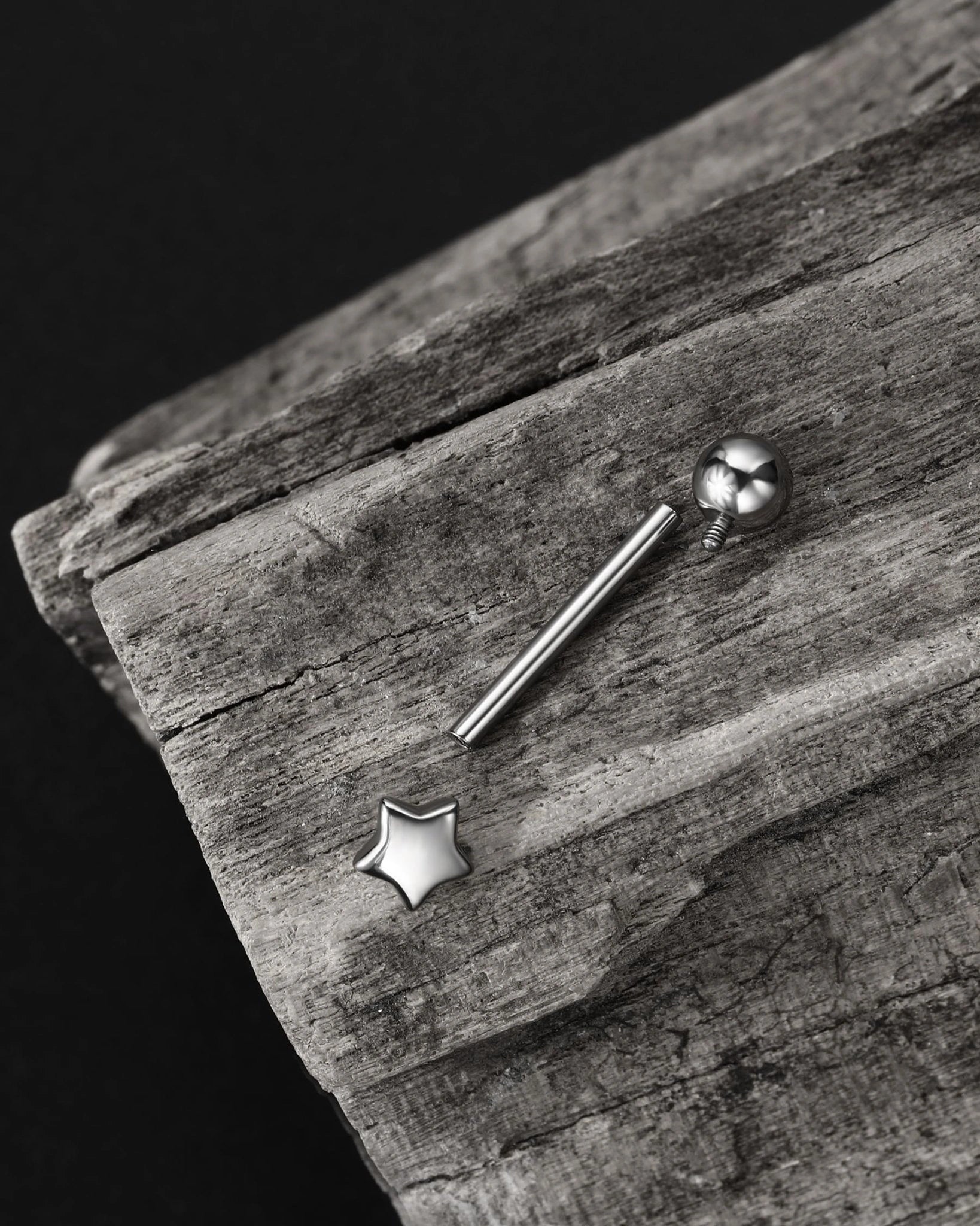 implant-grade-titanium-tongue-piercing-jewelry-heart-tongue-rings-internally-threaded-tongue-barbell-for-women-men-detail