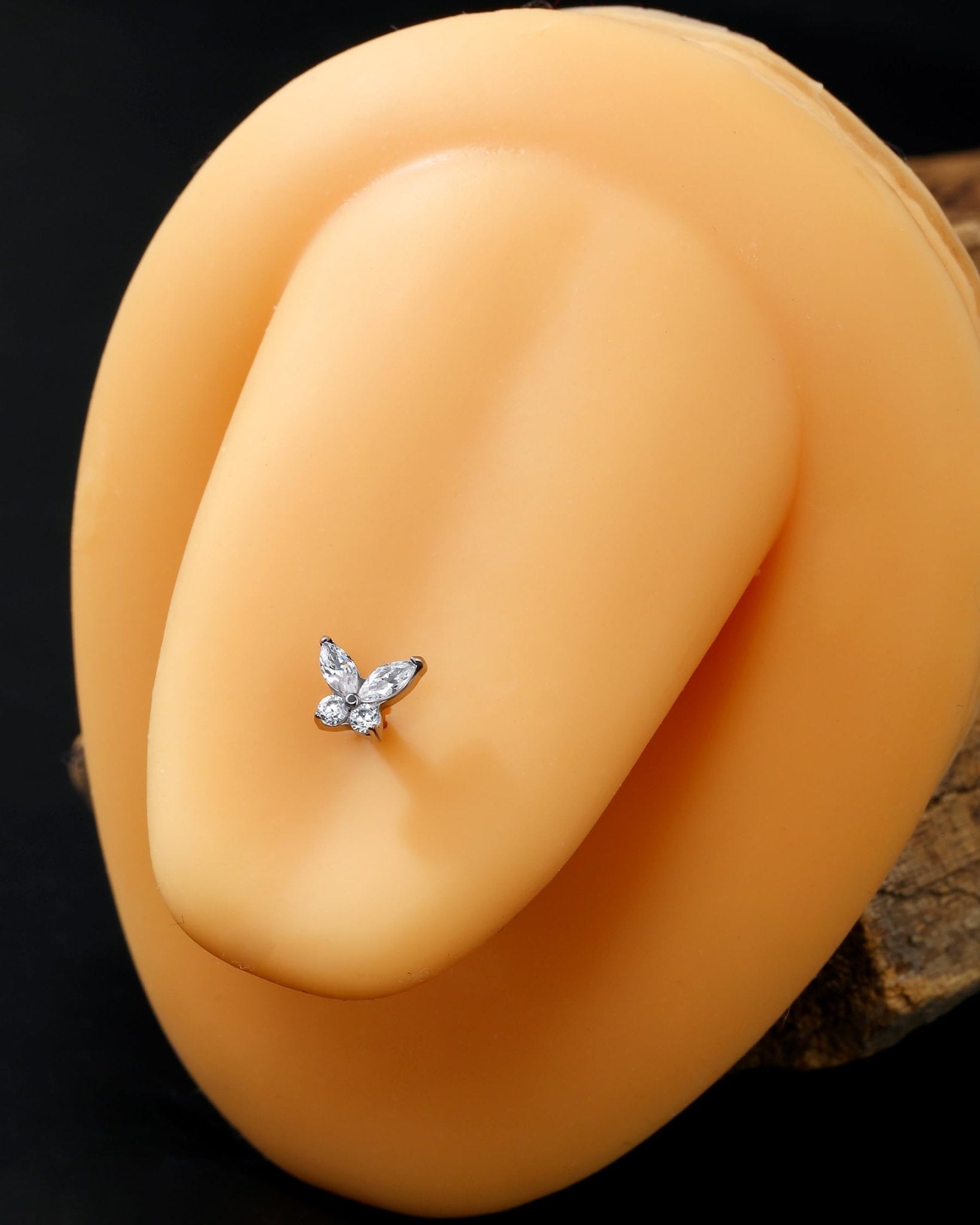 Titanium Tongue Rings - 14g Internally Threaded Tongue Barbell Butterfly Piercing Jewelry - QIAO Crystal我的商店QIAO Crystal